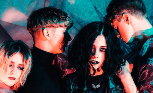 Видеоклип группы Pale Waves на песню Heavenly