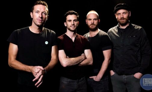 Новости музыки. Coldplay показали первую версию клипа «Yellow». Этой песне исполнилось 20 лет