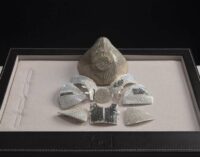 Искусство и культура. Израильский ювелир создал самую дорогую в мире защитную маску из золота и бриллиантов — она стоит $1,5 миллиона