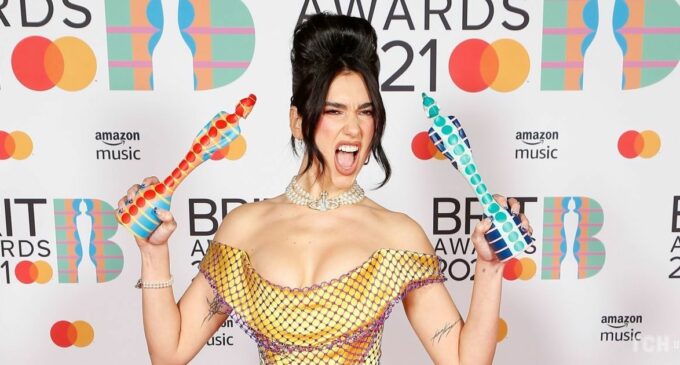 Музыкальные новости. Дуа Липа получила две награды Brit Awards