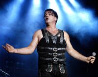 Новости шоубизнеса. К лидеру Rammstein Тиллю Линдеманну в России пришла полиция